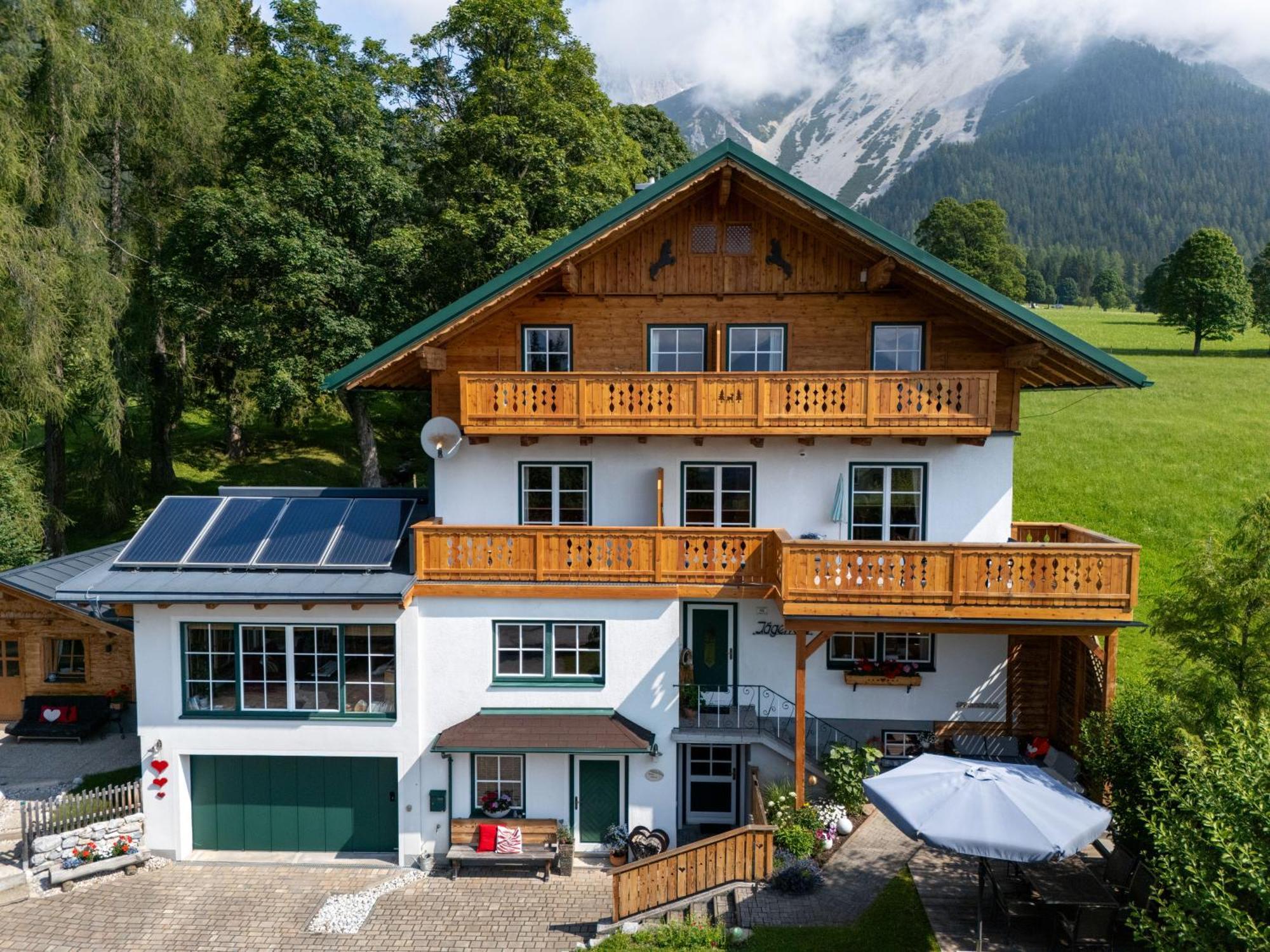 Appartements Jaegerrast Ramsau am Dachstein Exterior photo